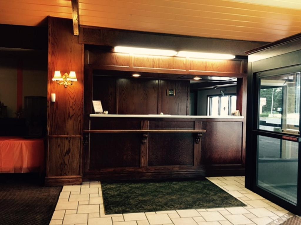 Diamond Carlisle Hotel Exterior photo